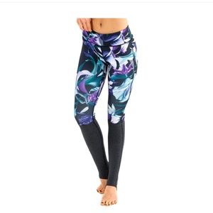 [Balini Sports] NWT Midnight Lily Stirrup Leggings